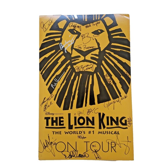 THE LION KING MUSICAL Cast SIGNED POSTER Disney TOUR Broadway 14" by 22" Unframe